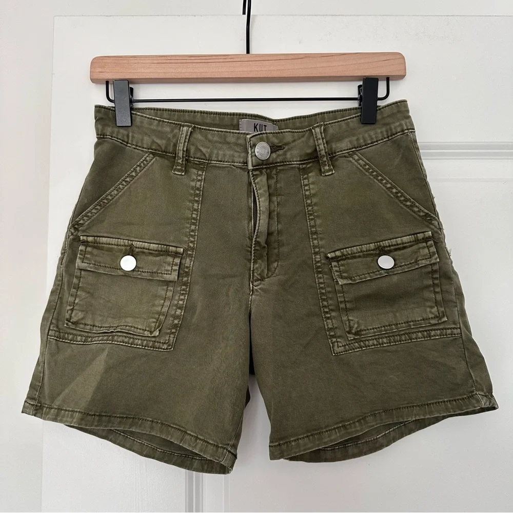 Kut from the Kloth (0) Olive Green Utility Cargo Shorts - 5” Inseam - Picture 2 of 8
